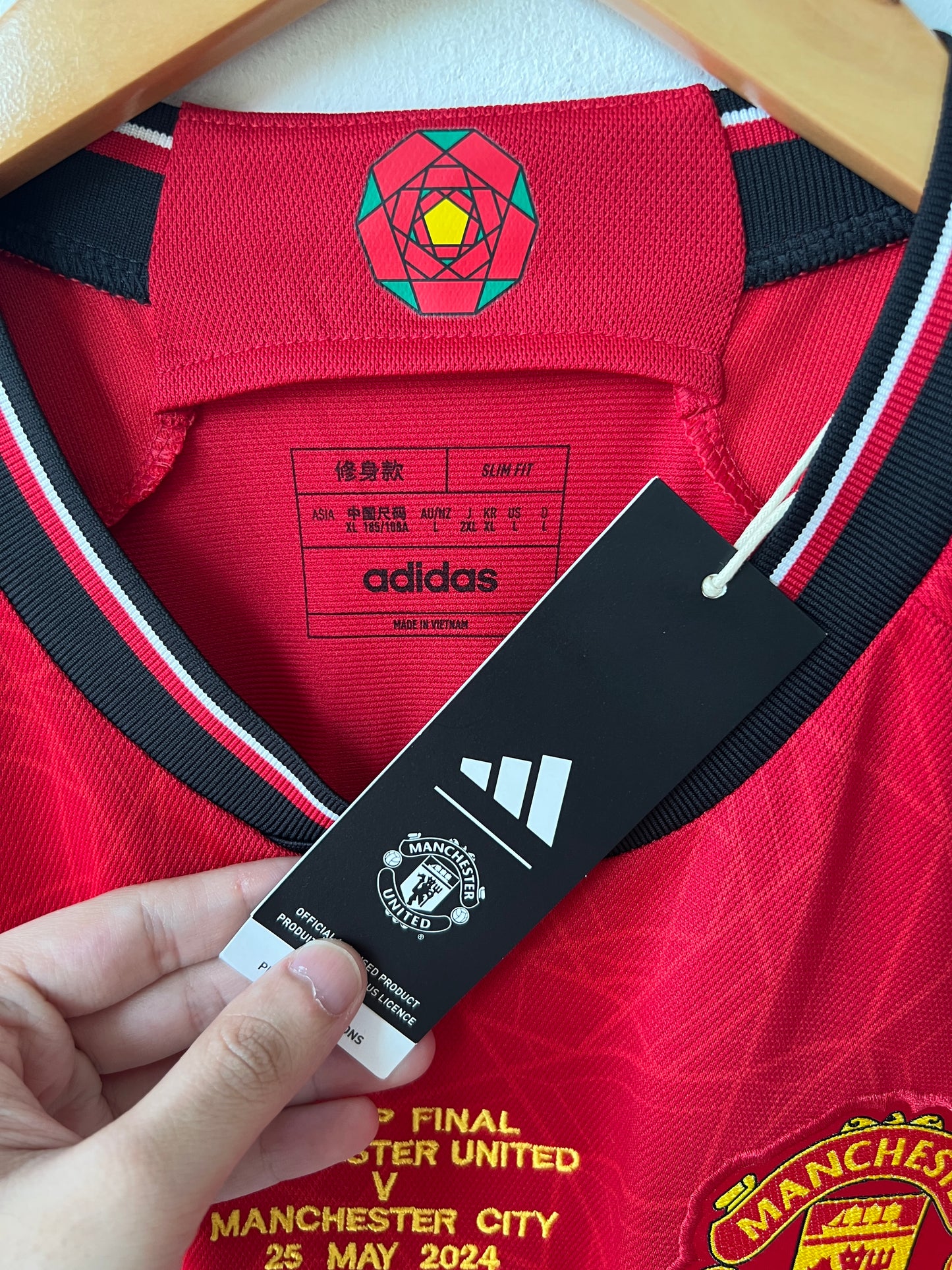 (L) Manchester United 2023-24 Home Shirt Mainoo #37 (MDT) (NEW)