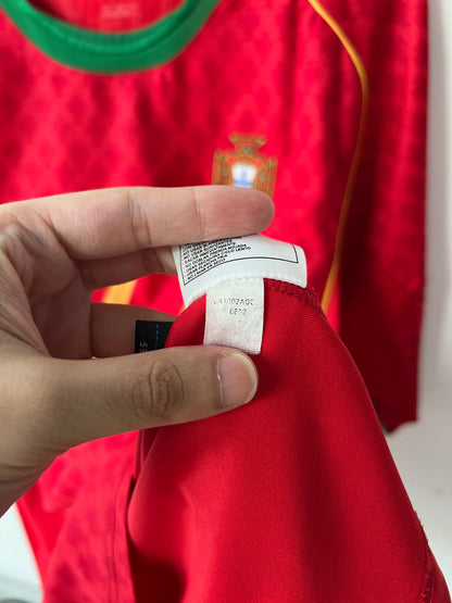 (XL) Portugal 2004-06 Home Shirt Figo #7