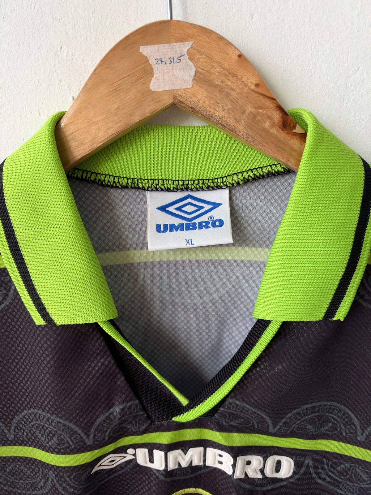 (XL) Celtic 1998-99 Away Shirt Larsson #7