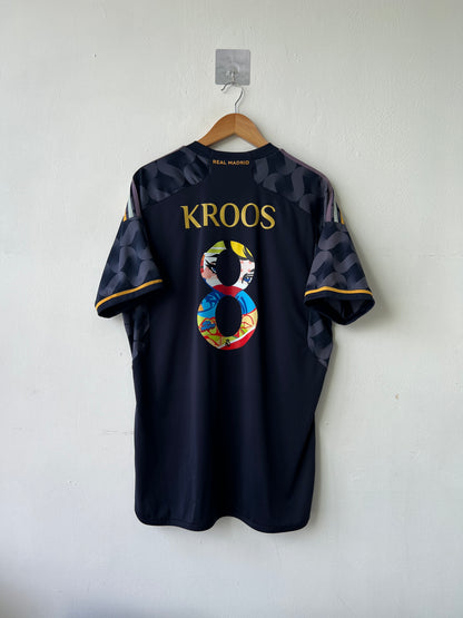 (XL) Real Madrid 2023-24 Away Shirt Kroos #8