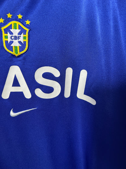 (M fits L) Brazil 2002 Nike Training Shirt