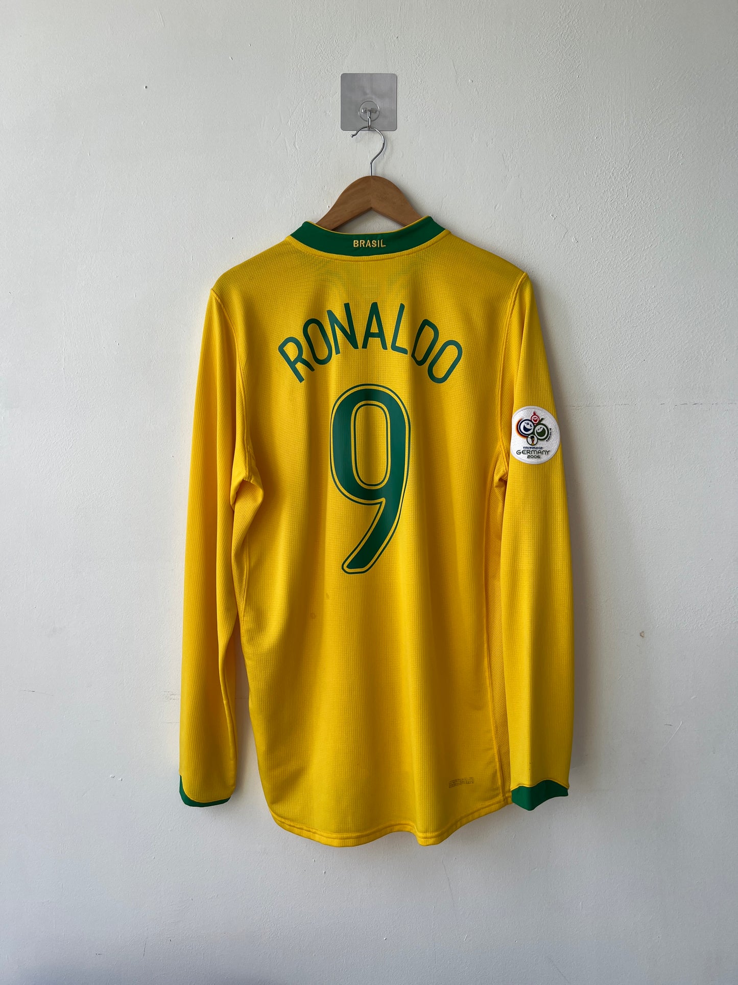 (L) Brazil 2006-08 Home Long Sleeve Shirt Ronaldo #9