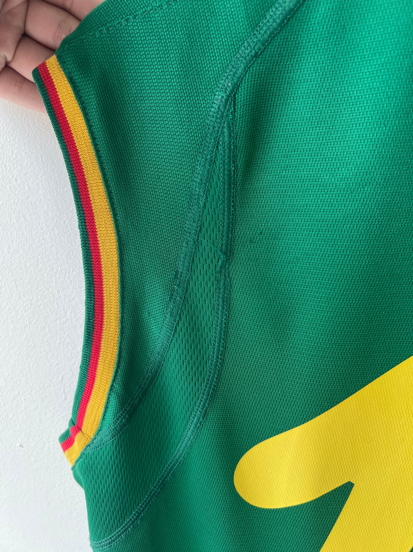 (M/L) Cameroon 2002-03 Home Shirt Foe #17