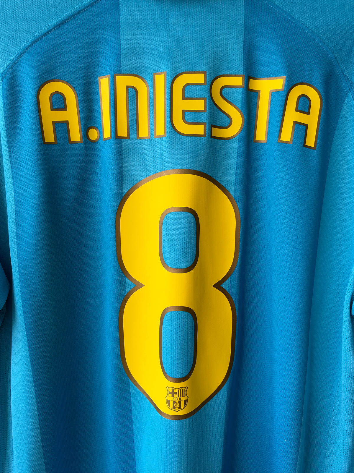 (XL) Barcelona 2007-09 Away Long Sleeve Shirt A. Iniesta #8