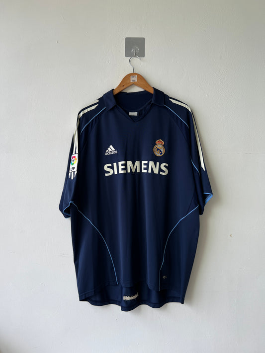 (XL) Real Madrid 2005-06 Away Shirt Zidane #5