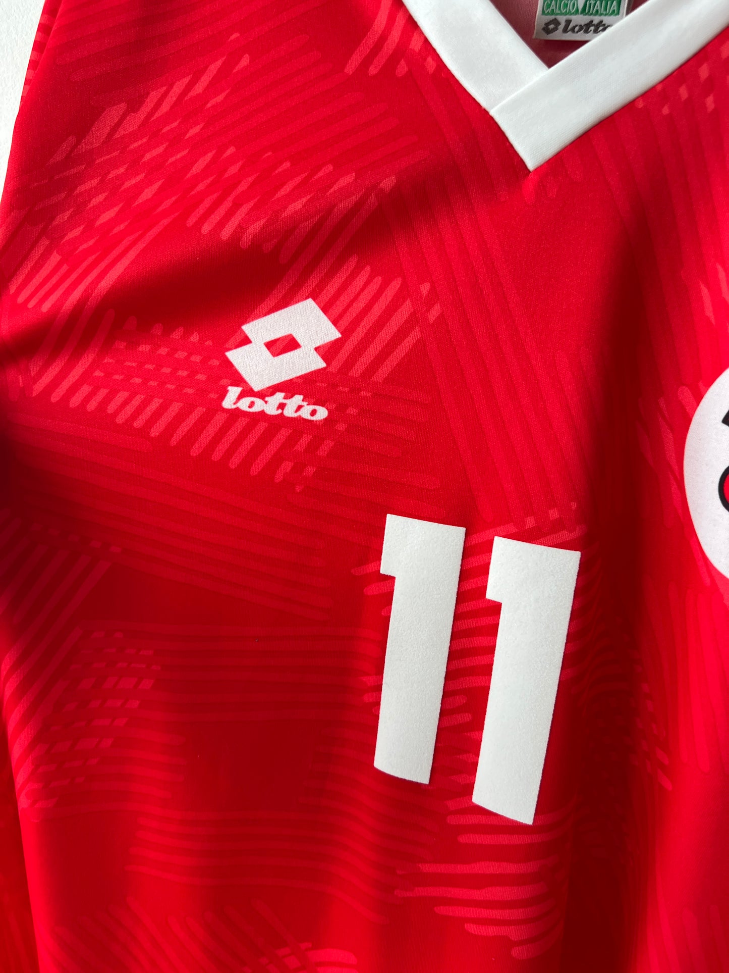 (L) Switzerland 1994-96 Home Shirt Chapuisat #11