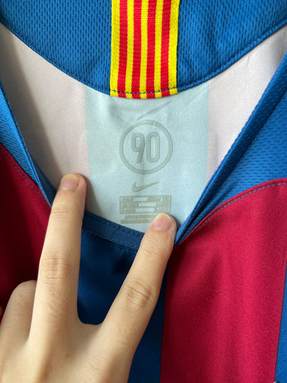 (S fits M) Barcelona 2005-06 Home Shirt Messi #30