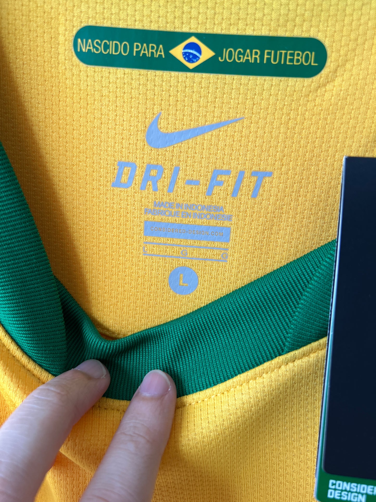 Brazil 2010-11 Home Shirt Kaka #10 (NEW) (L)