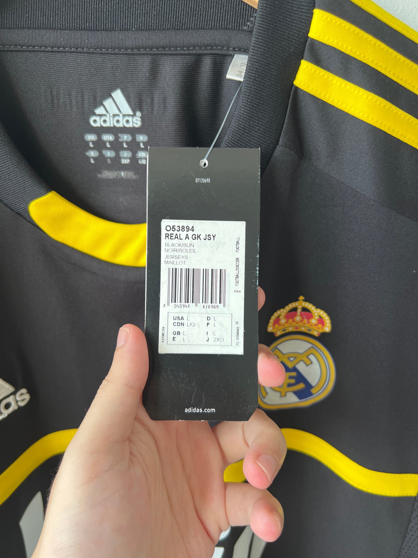 (L) Real Madrid 2011-12 GK Away Shirt I. Casillas #1 (NEW)