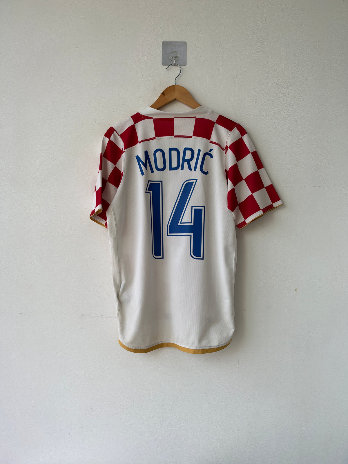 (M) Croatia 2006-08 Home Shirt Modric #14