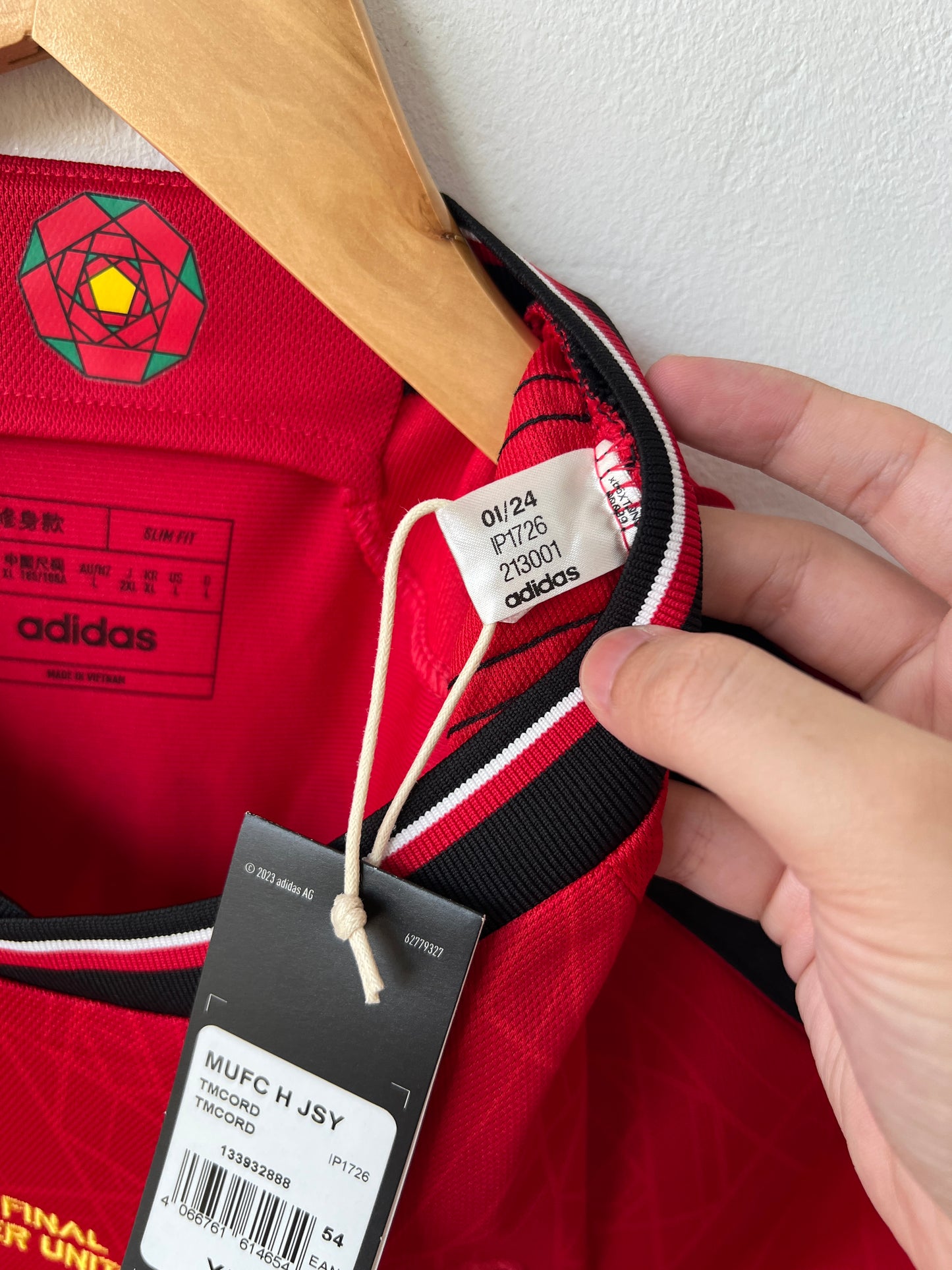 (L) Manchester United 2023-24 Home Shirt Mainoo #37 (MDT) (NEW)