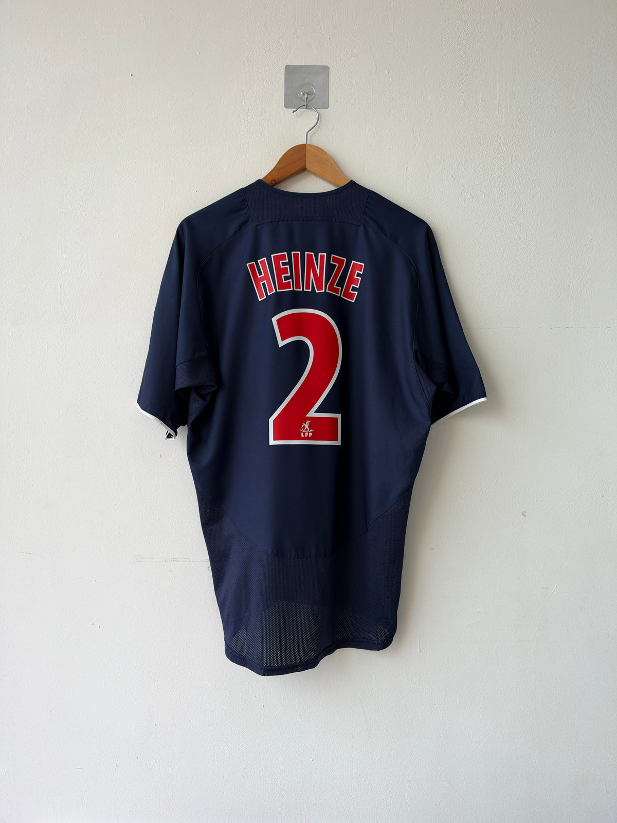 (L) PSG 2003-04 Home Shirt Heinze #2