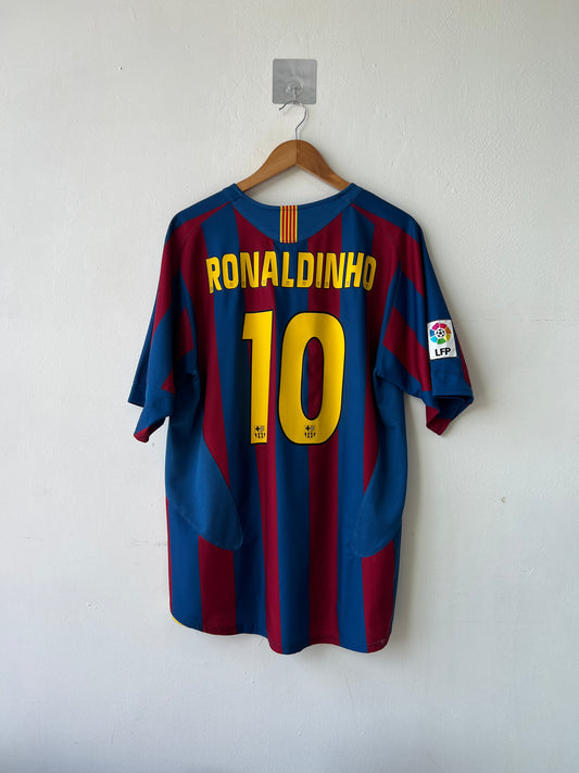 (L) Barcelona 2005-06 Home Shirt Ronaldinho #10