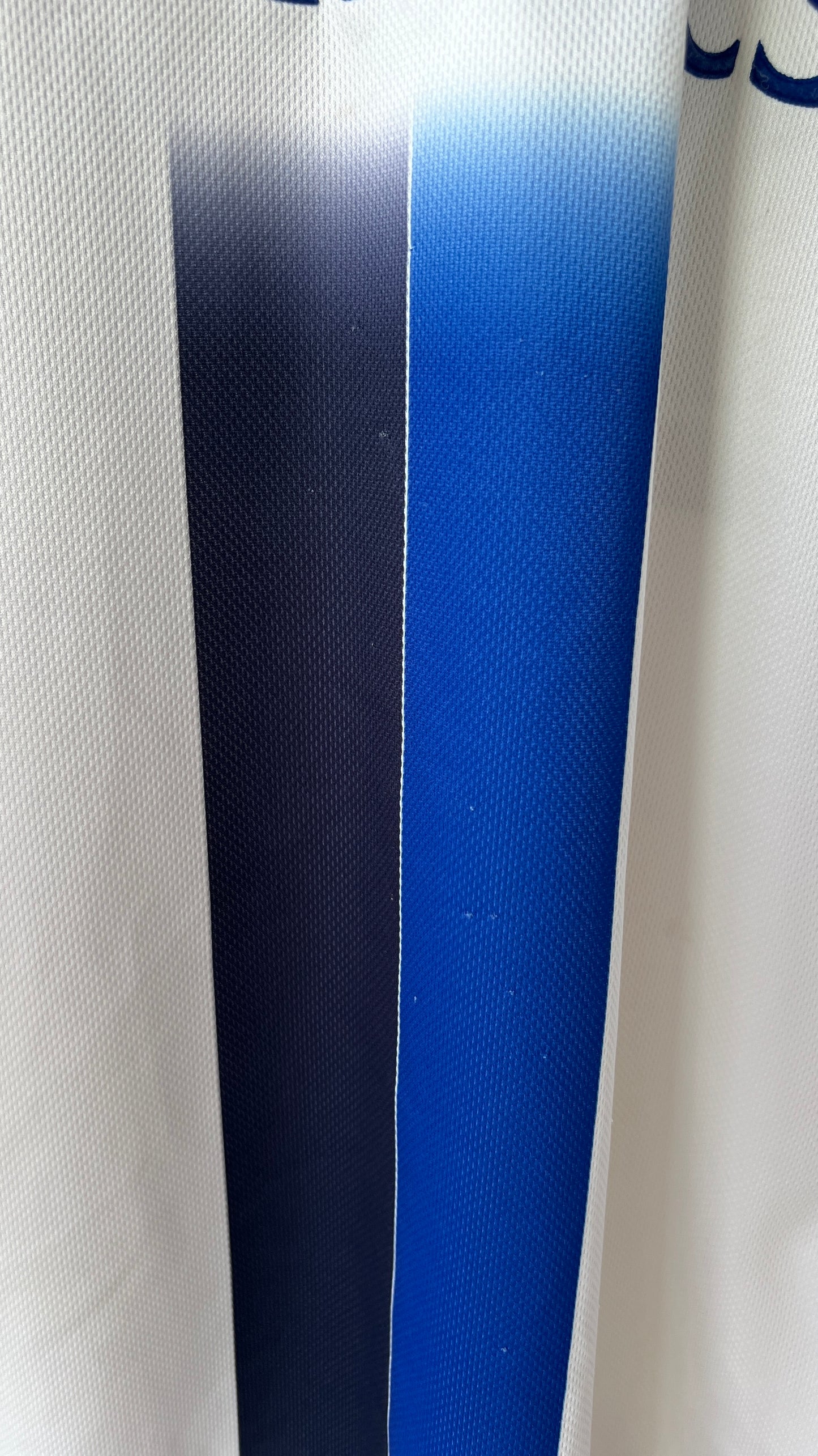 Chelsea 2003-05 Away Shirt Drogba #15 (L)