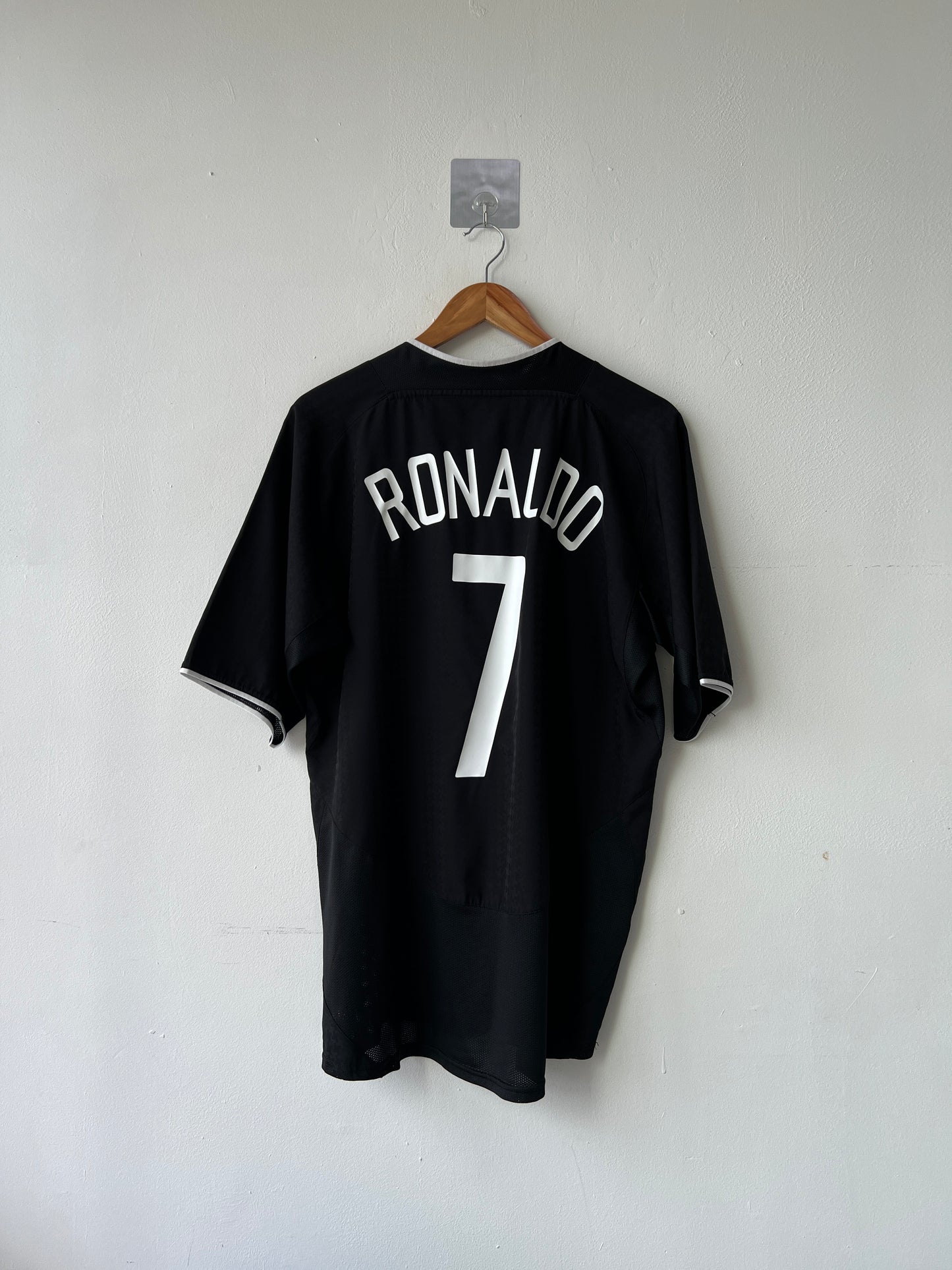 (L) Manchester United 2003-05 Away Shirt Ronaldo #7