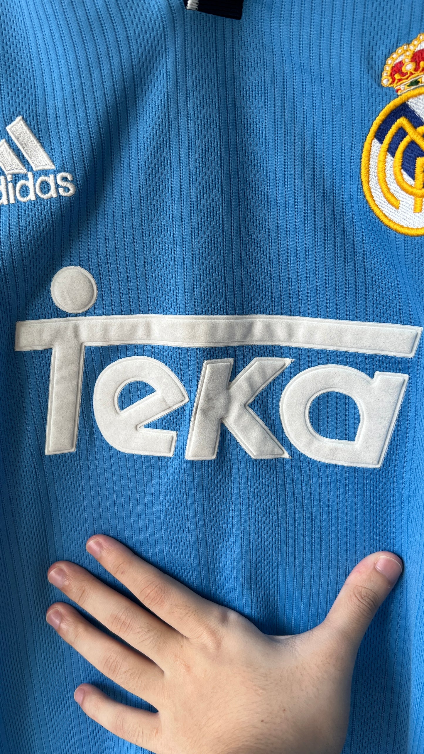 Real Madrid 1999-01 Third Shirt J. M. Guti (M)
