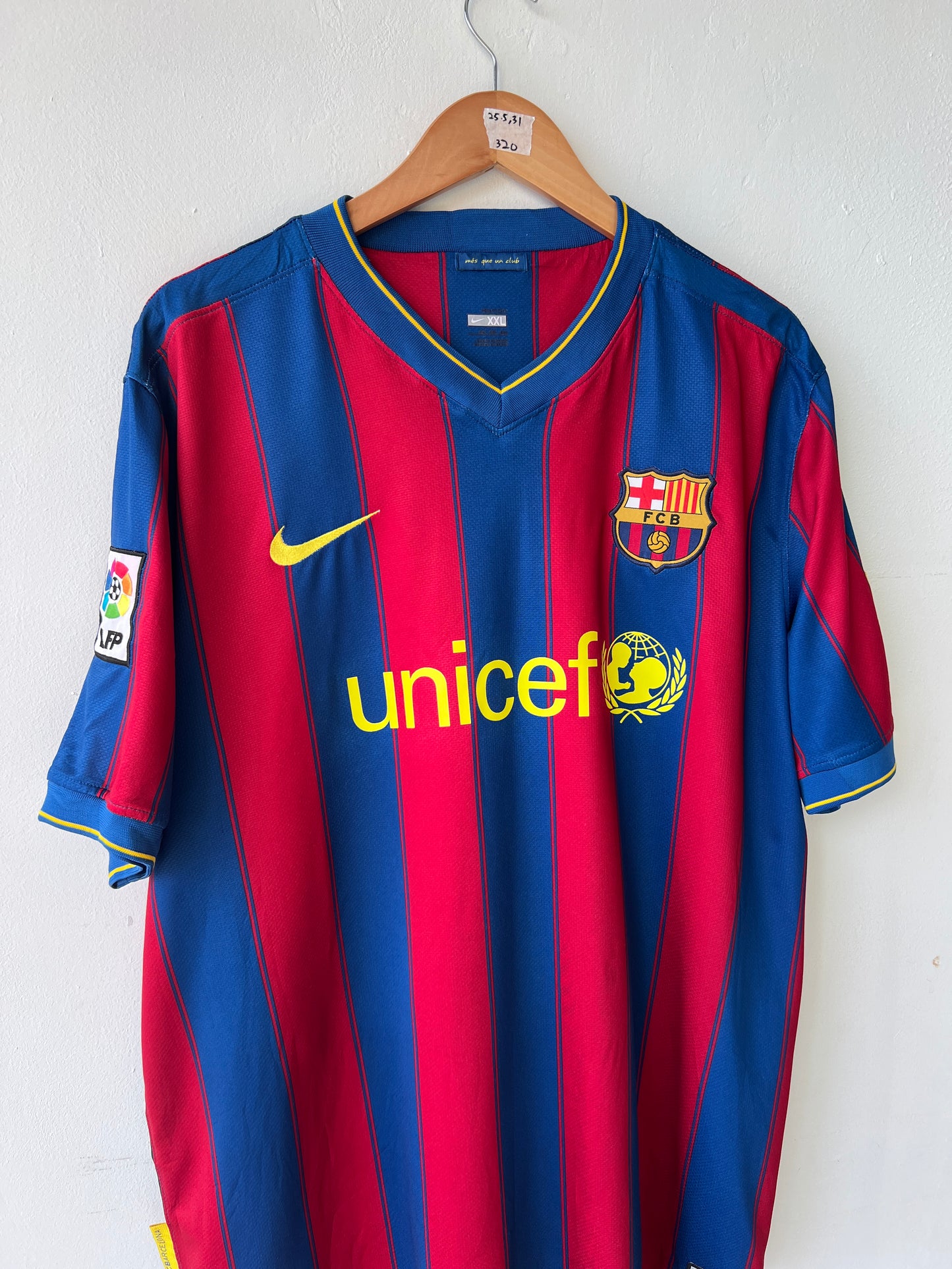 Barcelona 2009-10 Home Shirt Xavi #6 (XXL)