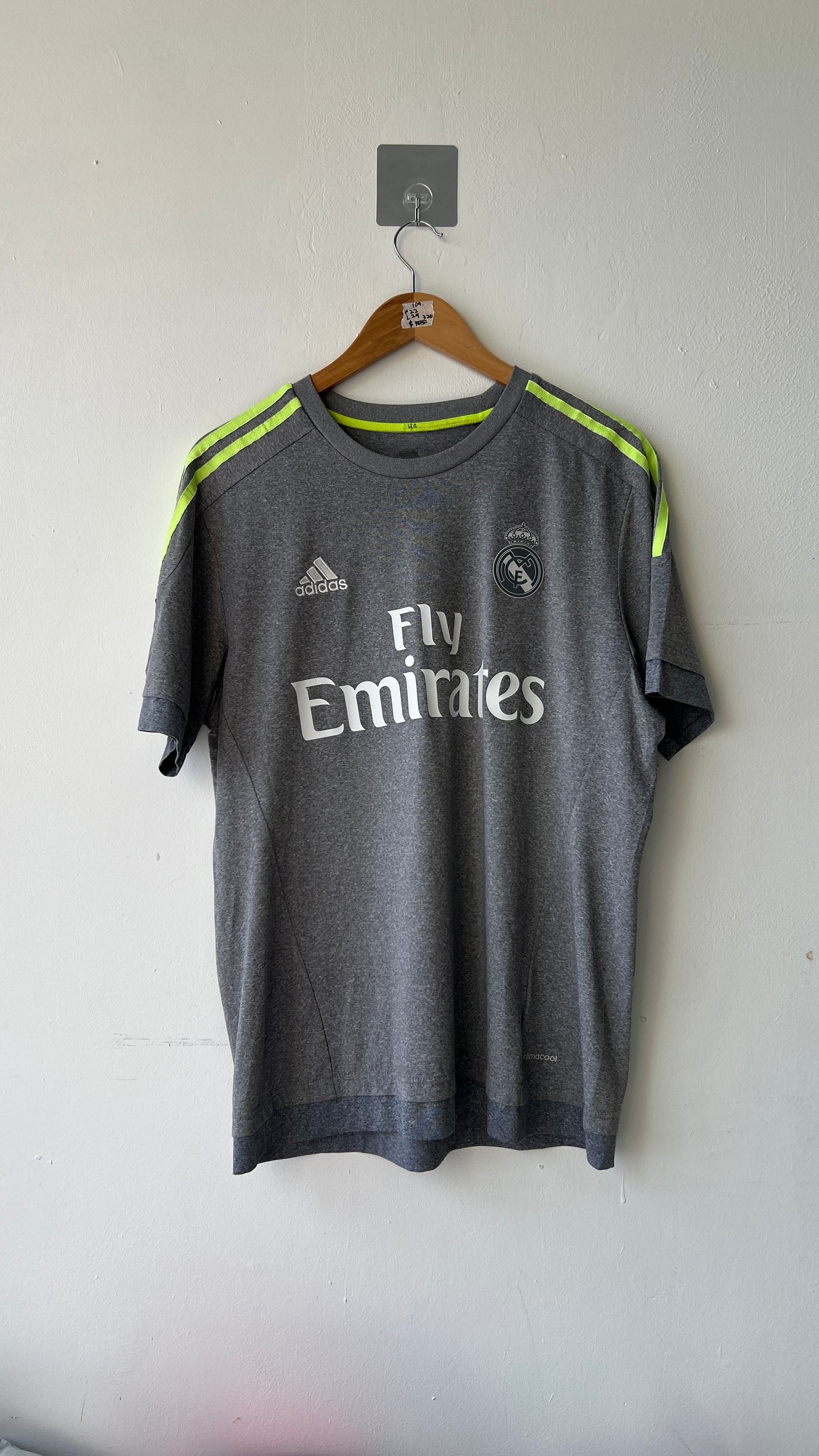 Real Madrid 2015-16 Away Shirt Bale #11 (L)