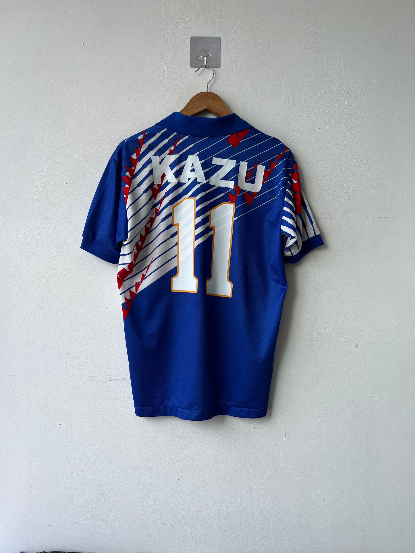 (M) Japan 1994-95 Home Shirt Kazu #11