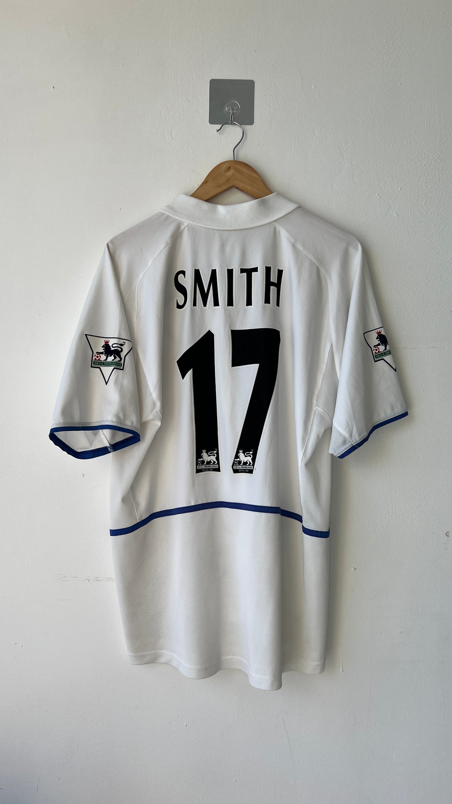 Leeds United 2003-04 Home Shirt Smith #17 (L)