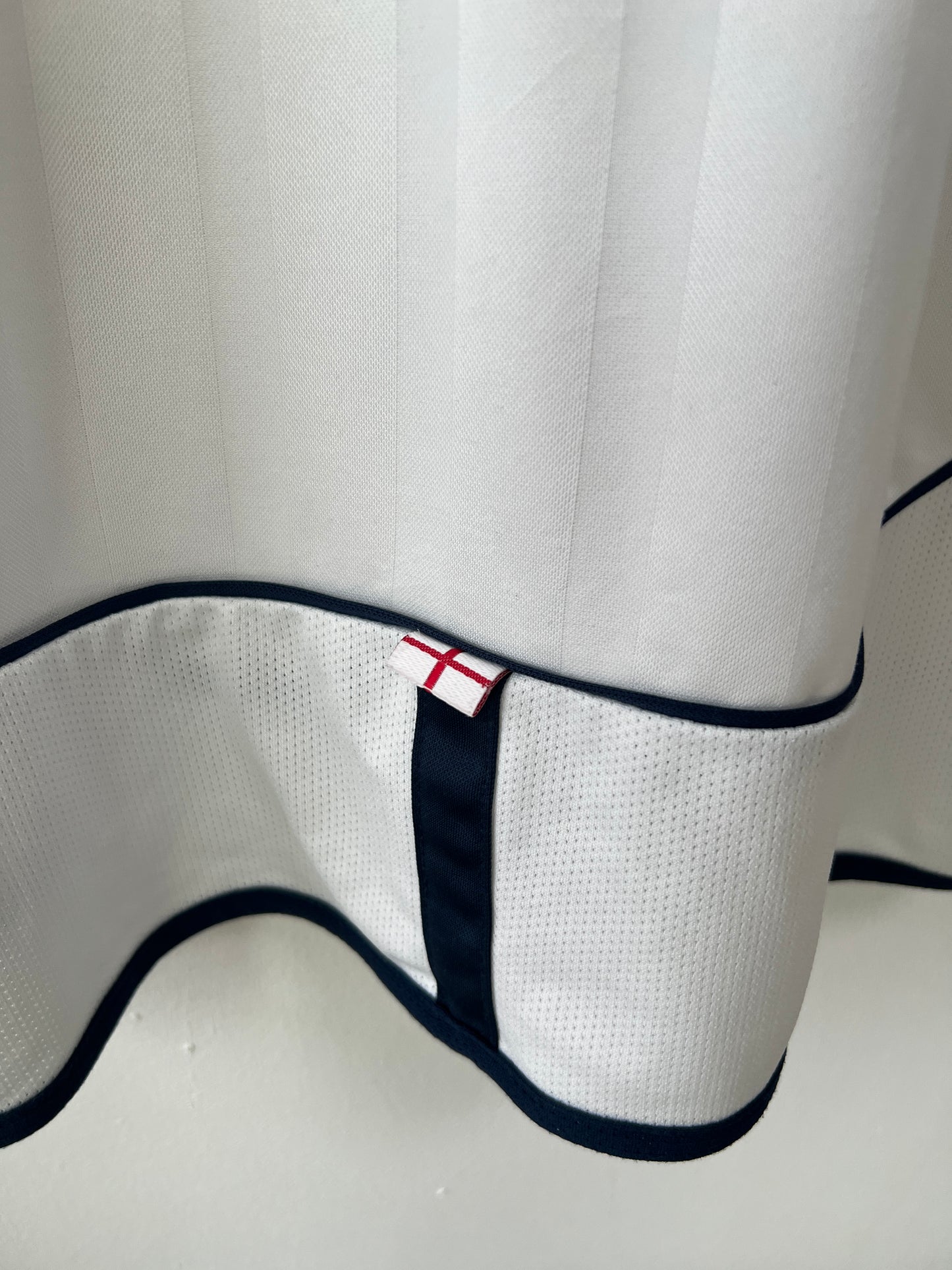 (XL) England 2001-03 Home Long Sleeve Shirt Beckham #7