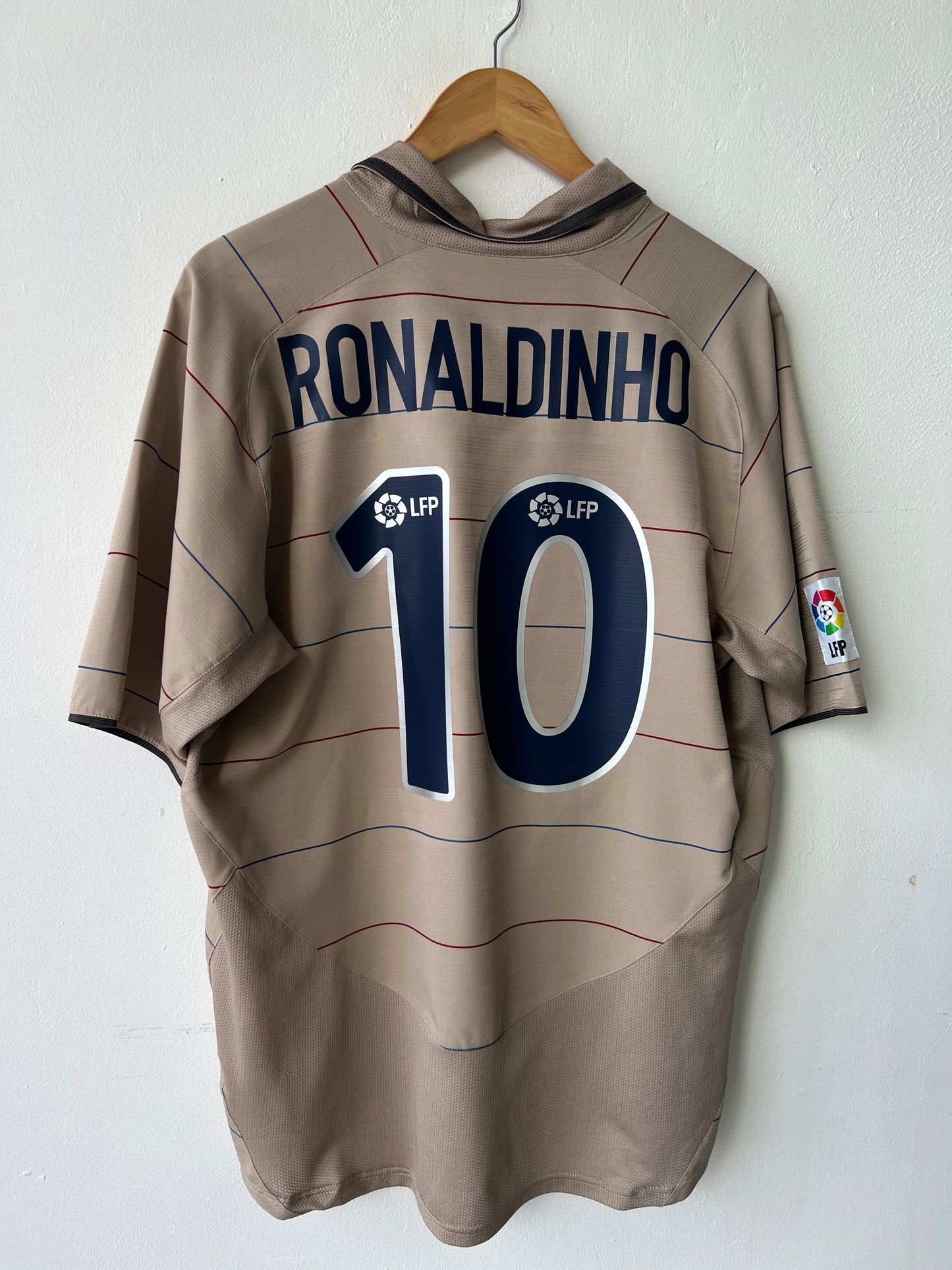 (L) Barcelona 2003-05 Away Shirt Ronaldinho #10
