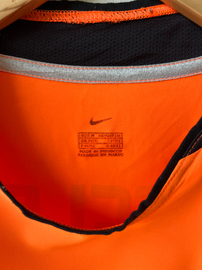 (M) Holland 2002-04 Home Shirt v. Nistelrooy #9