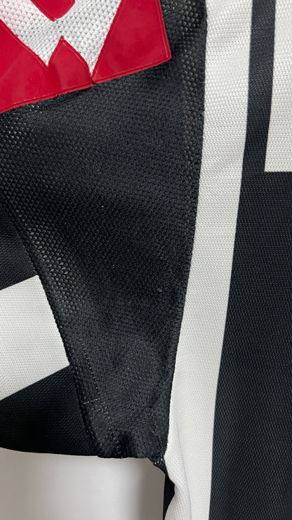 Juventus 2001-02 Home Shirt Salas #9 (L)