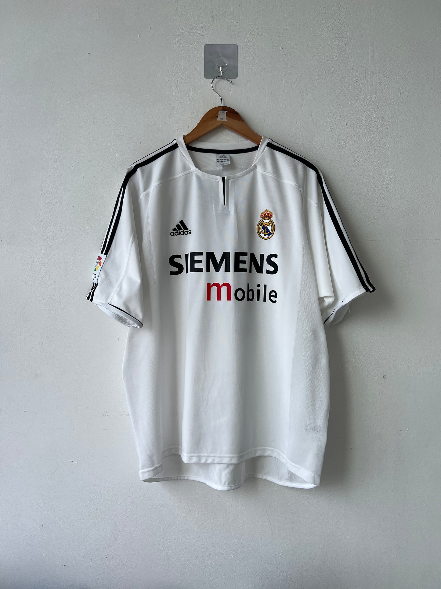 (XL) Real Madrid 2003-04 Home Shirt Beckham #23