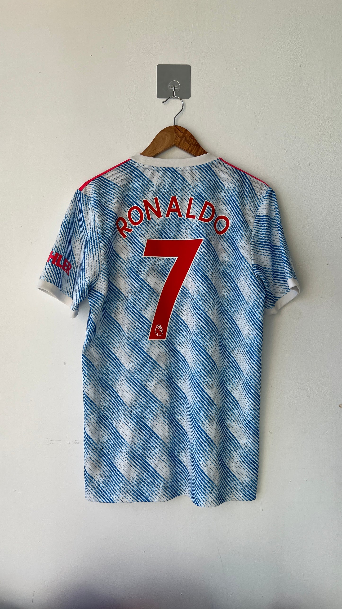 Manchester United 2021-22 Away Shirt Ronaldo #7 (L)