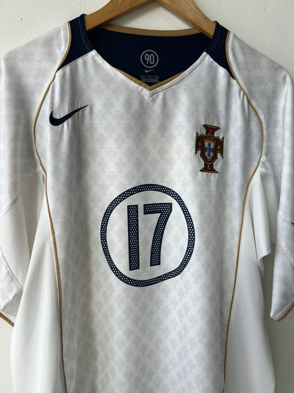 (L) Portugal 2004-06 Away Shirt C. Ronaldo #17