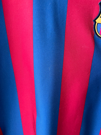 (S fits M) Barcelona 2005-06 Home Shirt Messi #30