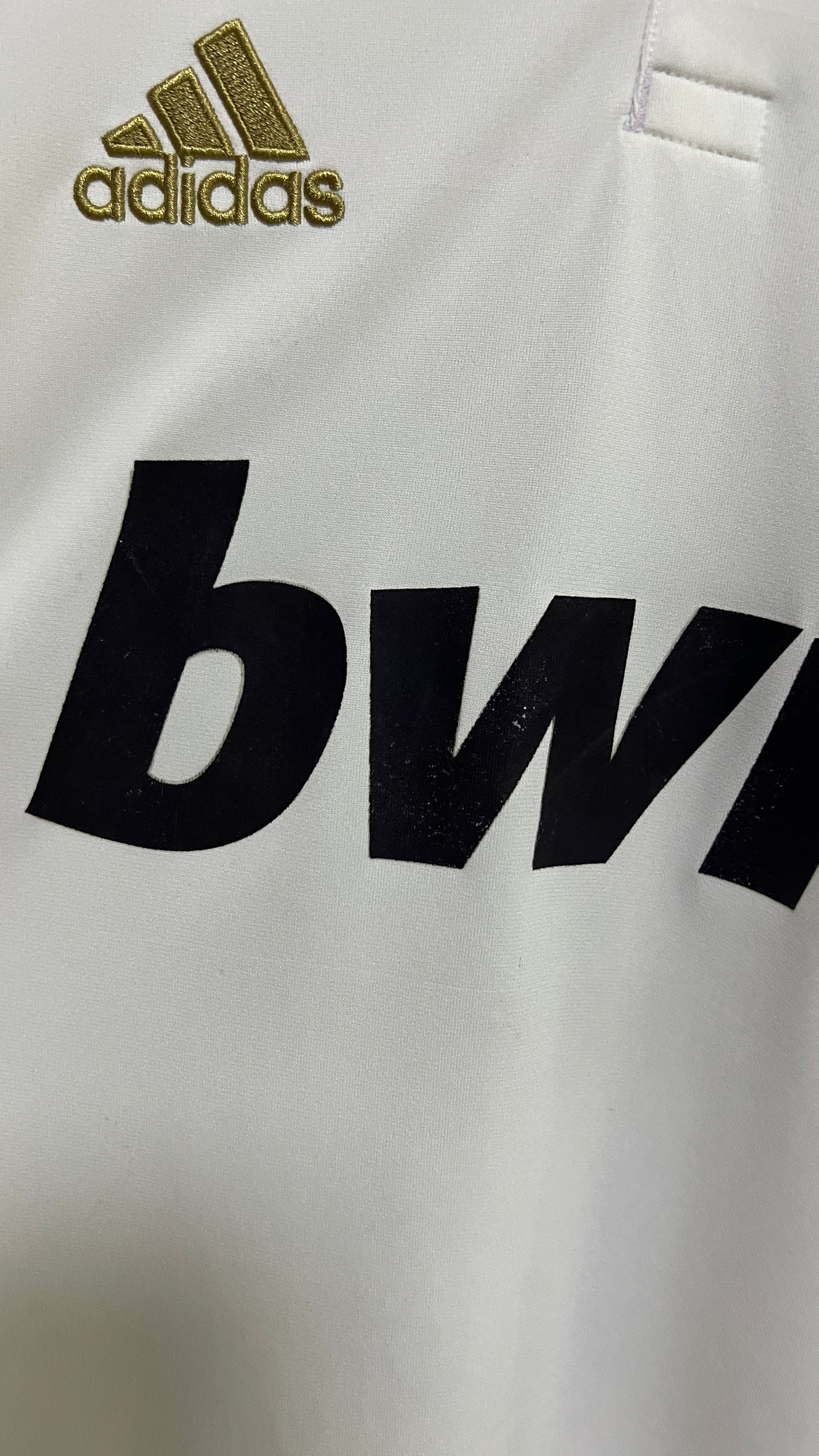 Real Madrid 2011-12 Home Shirt Di Maria #22 (S fits M)
