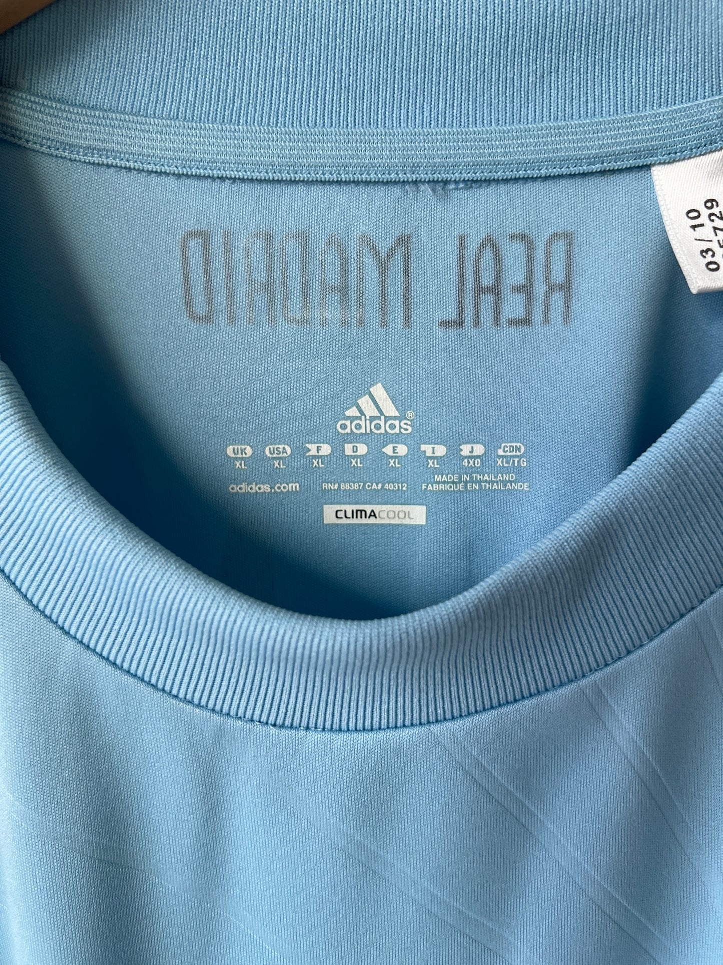 (XL) Real Madrid 2010-11 GK Shirt Casillas #1 (NEW)