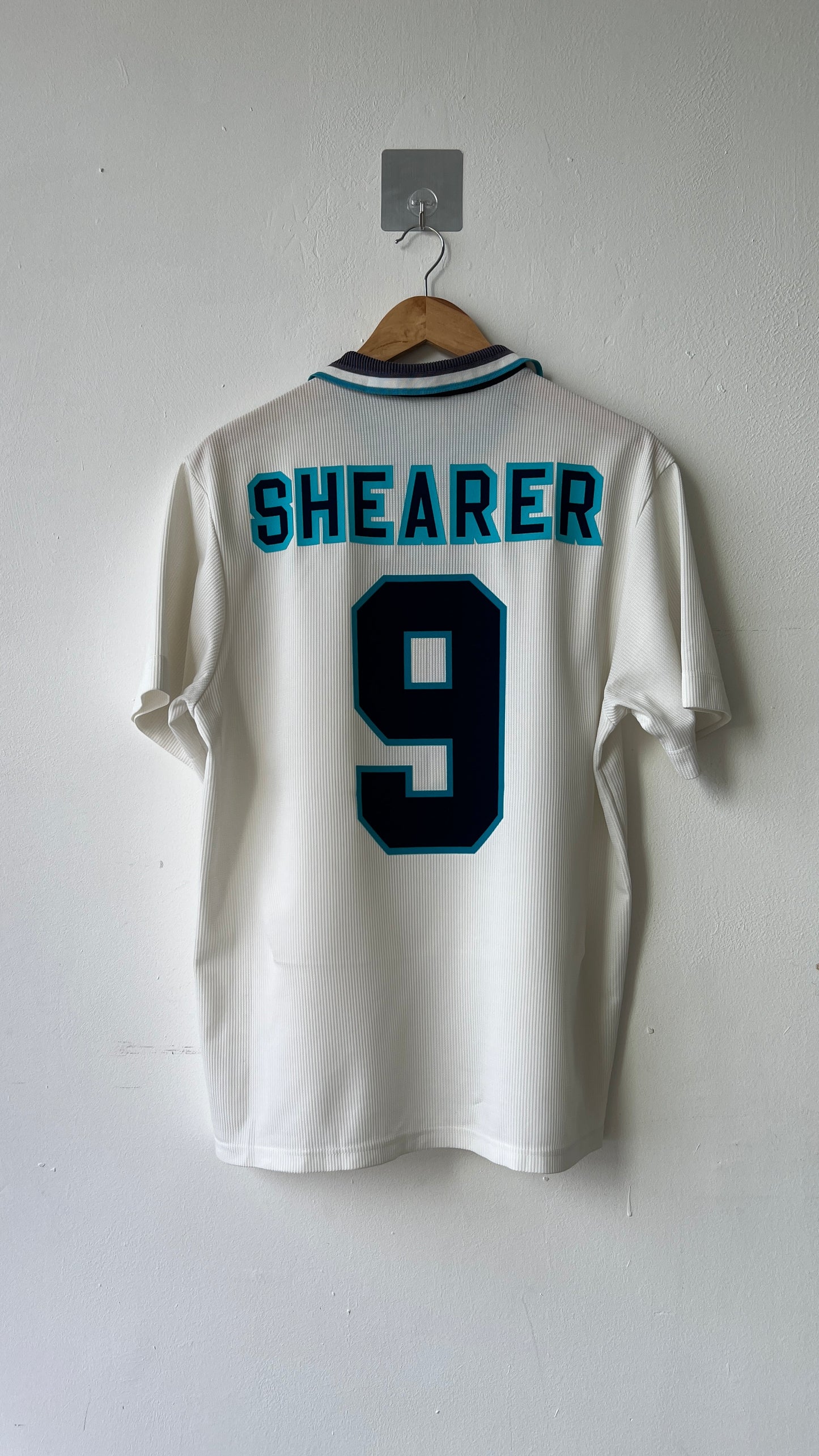 England 1995-97 Home Shirt Shearer #9 (L)