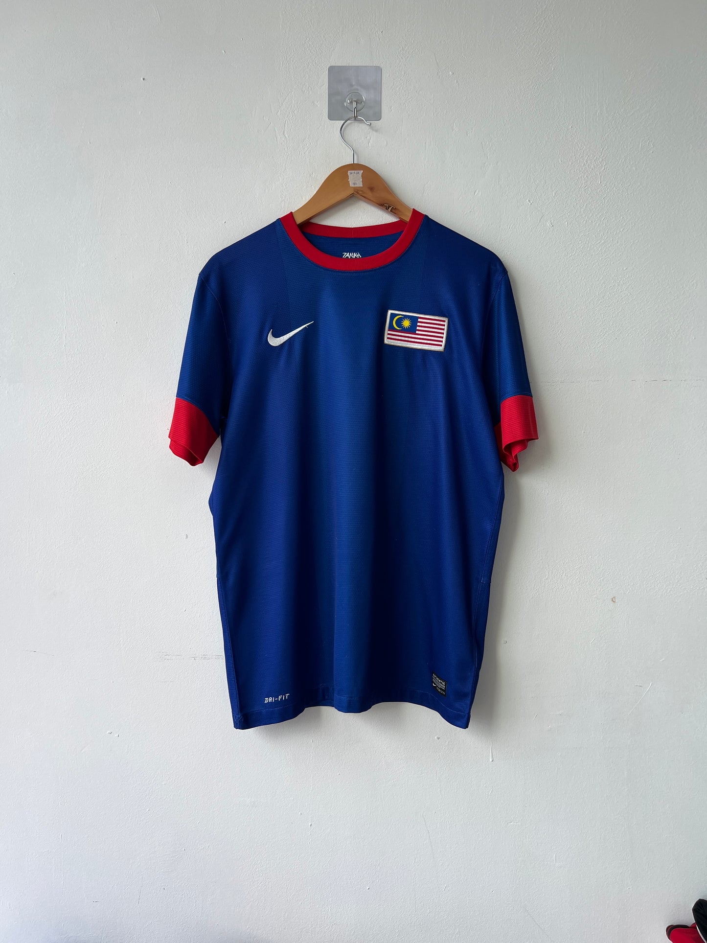 (L fits M) Malaysia 2012-14 Away Shirt