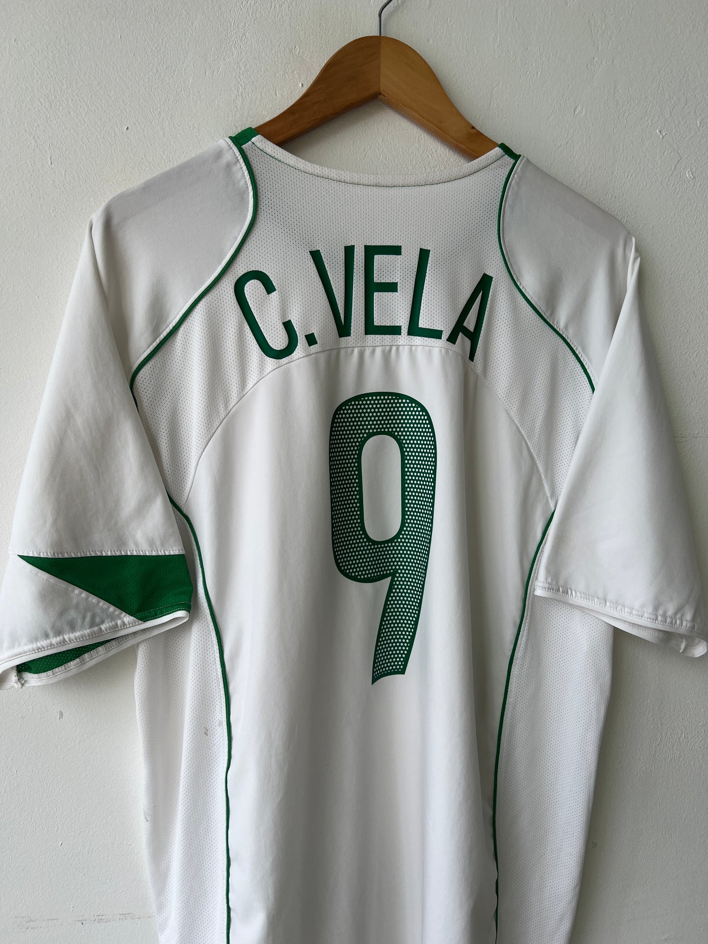 (XL) Mexico 2004-06 Away Shirt C. Vela #9