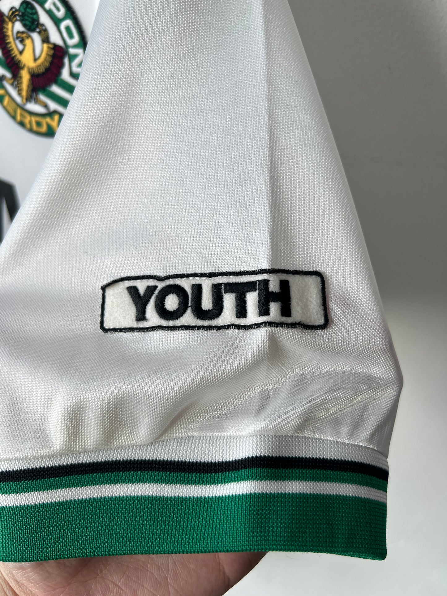 (XL) Verdy Kawasaki 1999-01 Youth Shirt #18
