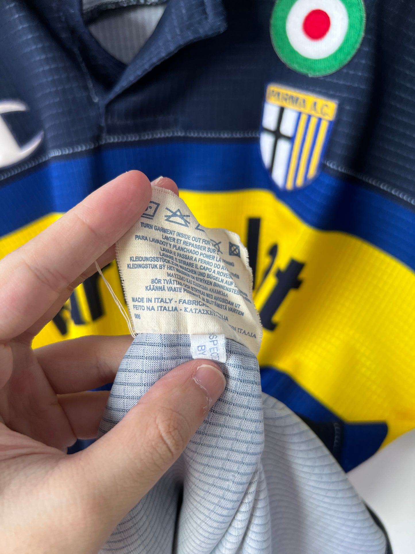 (XL) Parma 1999-00 Third Shirt Crespo #9
