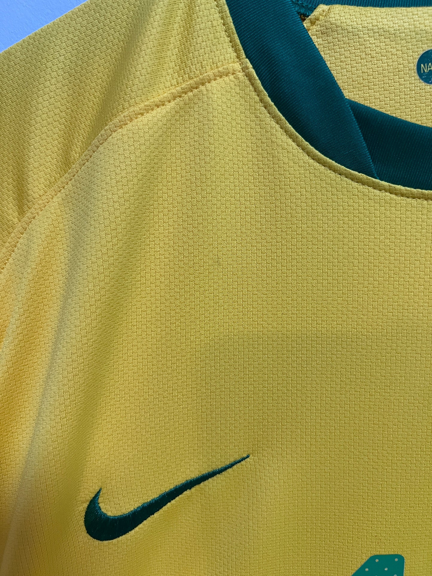 (XL) Brazil 2010-11 Home Shirt Ronaldinho #10