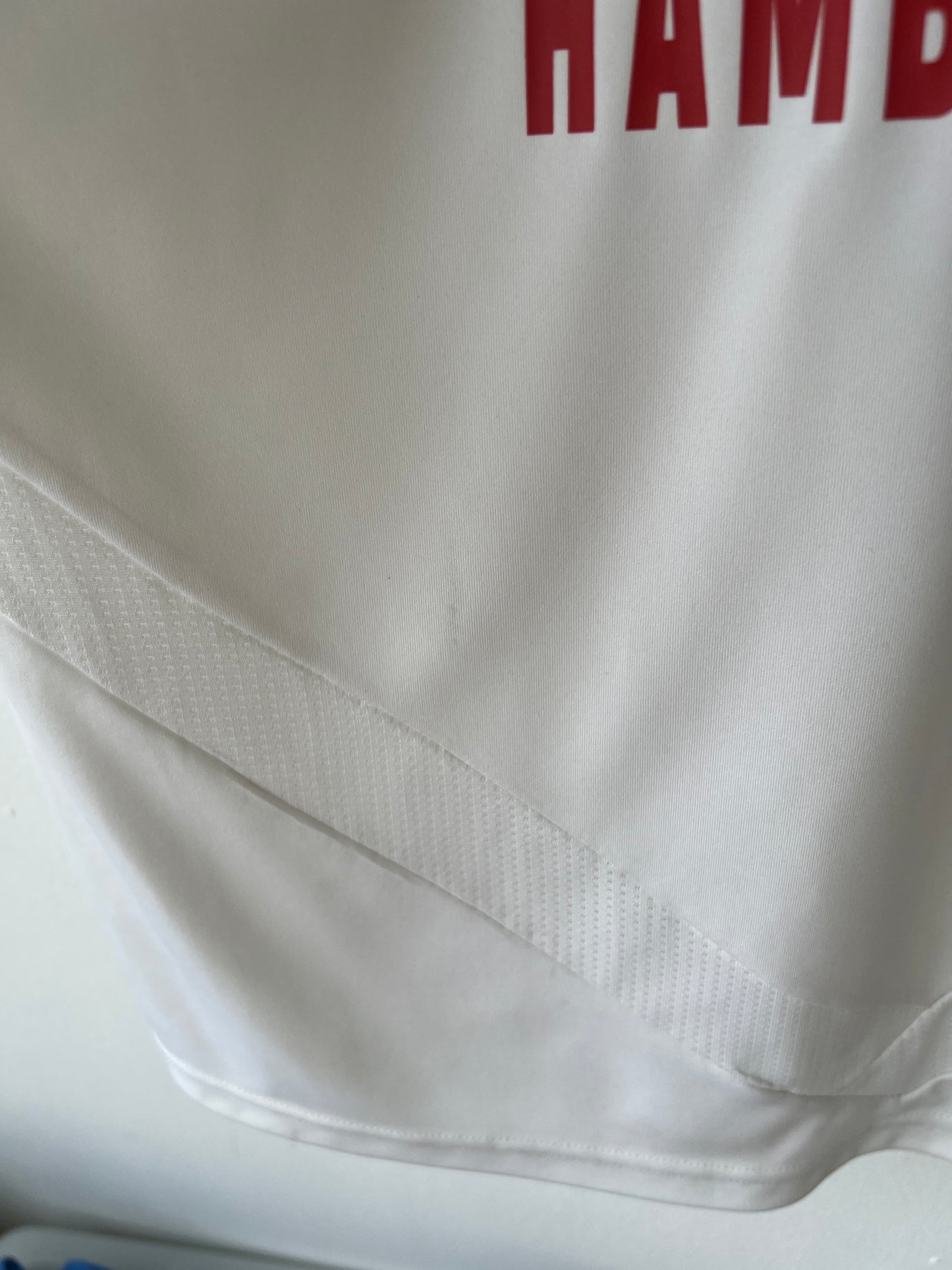 (XL) Hamburg SV 2011-12 Home Shirt Son #15