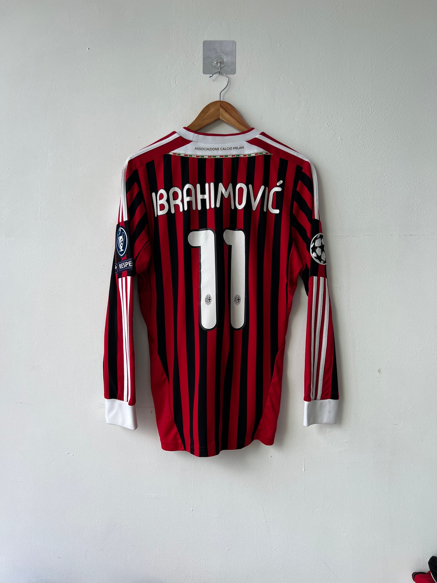 (M) AC Milan 2011-12 Home Long Sleeve Shirt Ibrahimovic #11