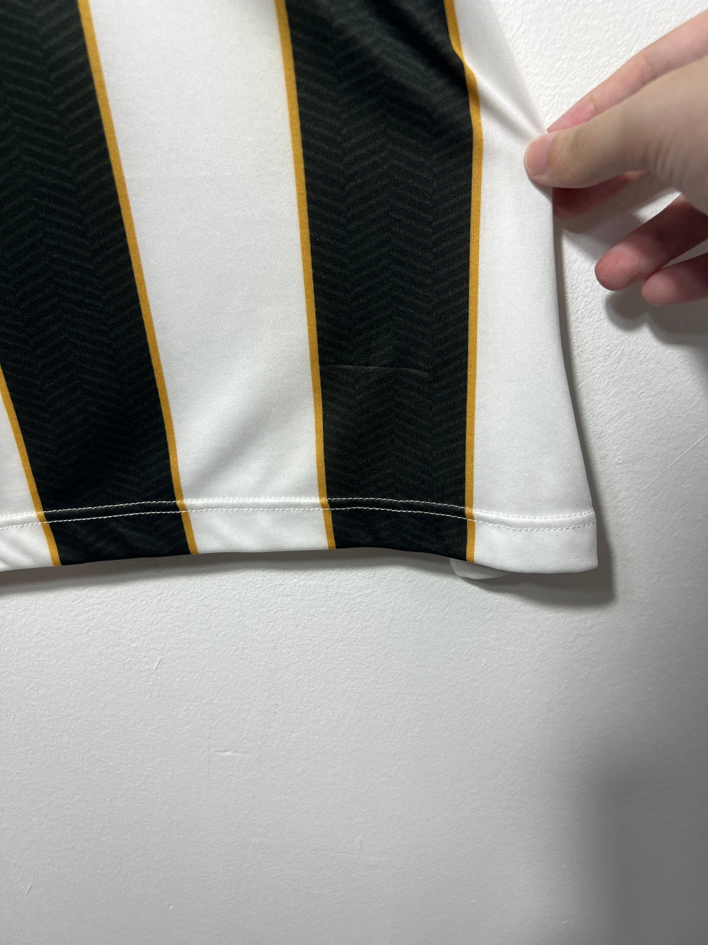 (XL fits L) Santos 2011-12 Away Shirt Neymar Jr. #11 (NEW)
