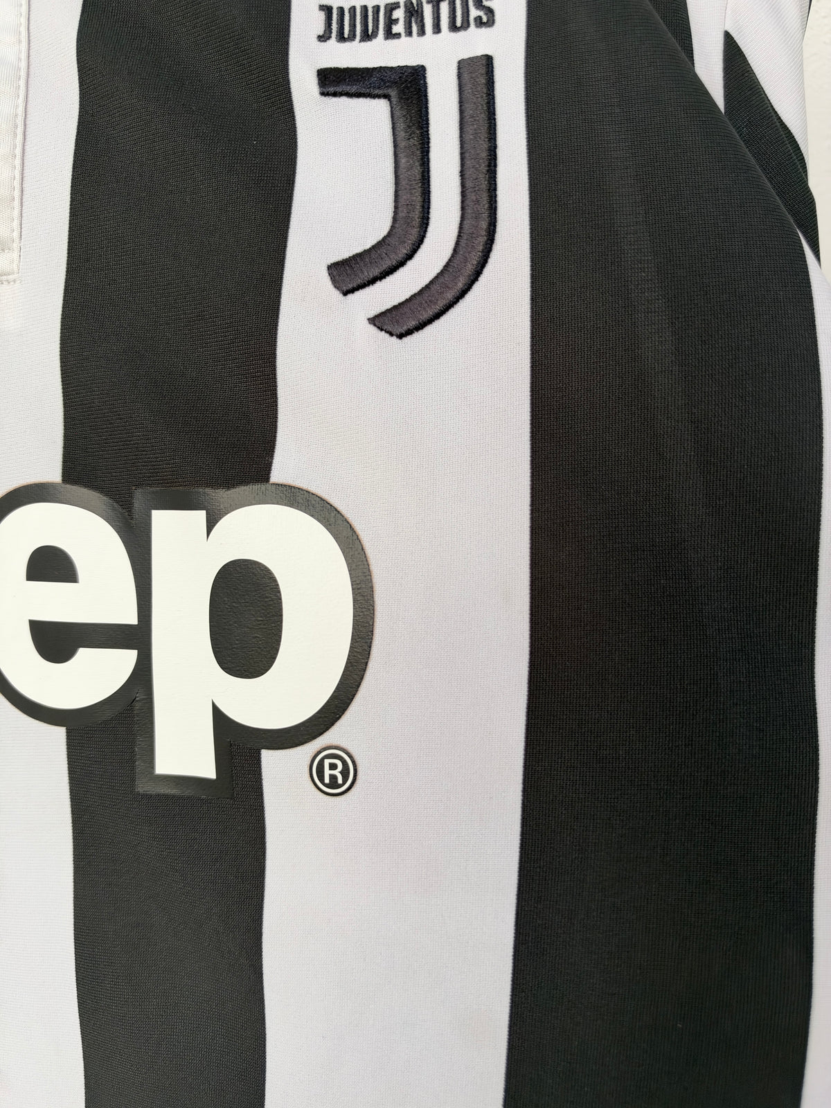 (L) Juventus 2016-17 Home Shirt Marchisio #8