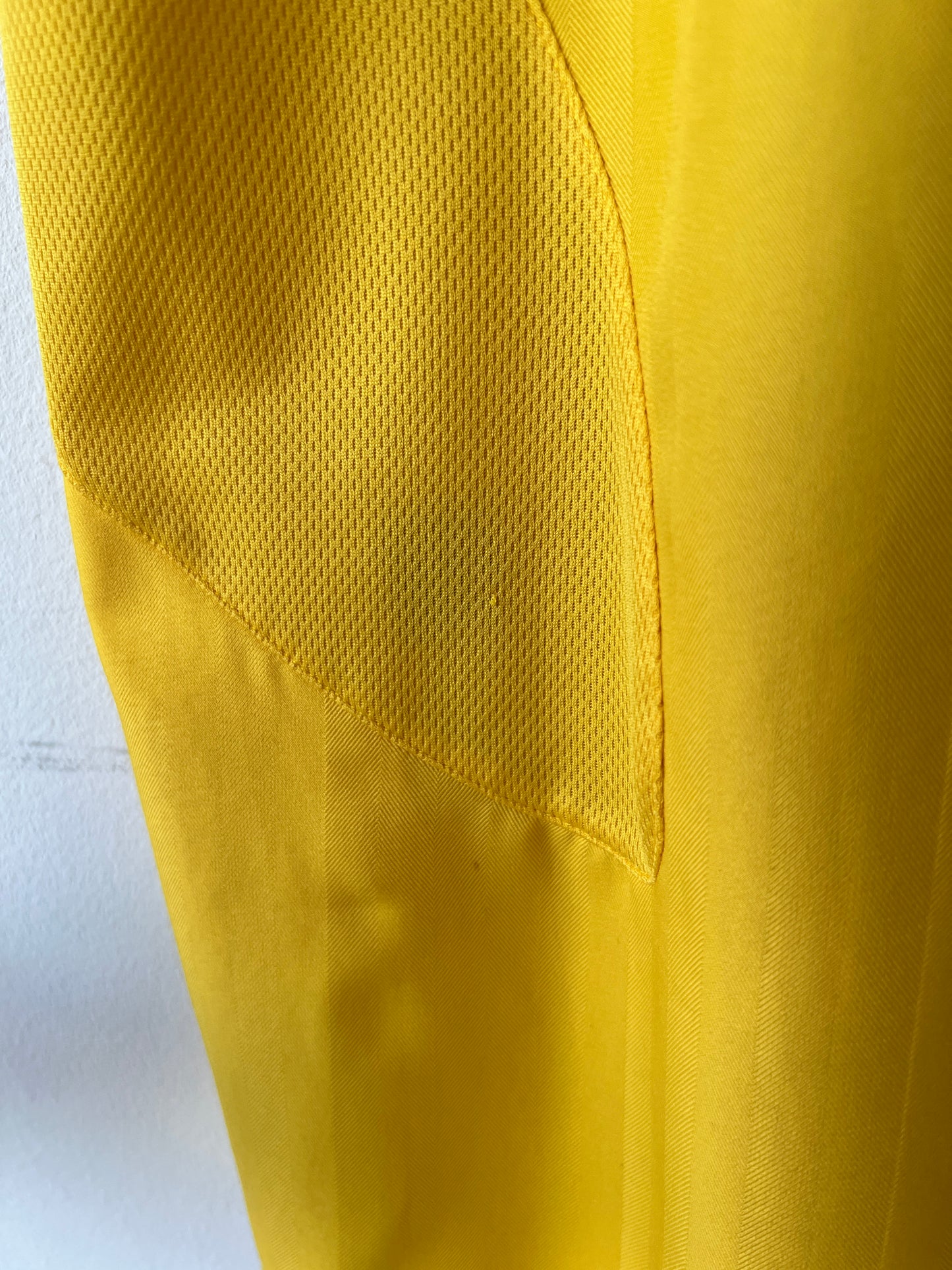 (L) Arsenal 2005-06 Away Shirt Campbell #23