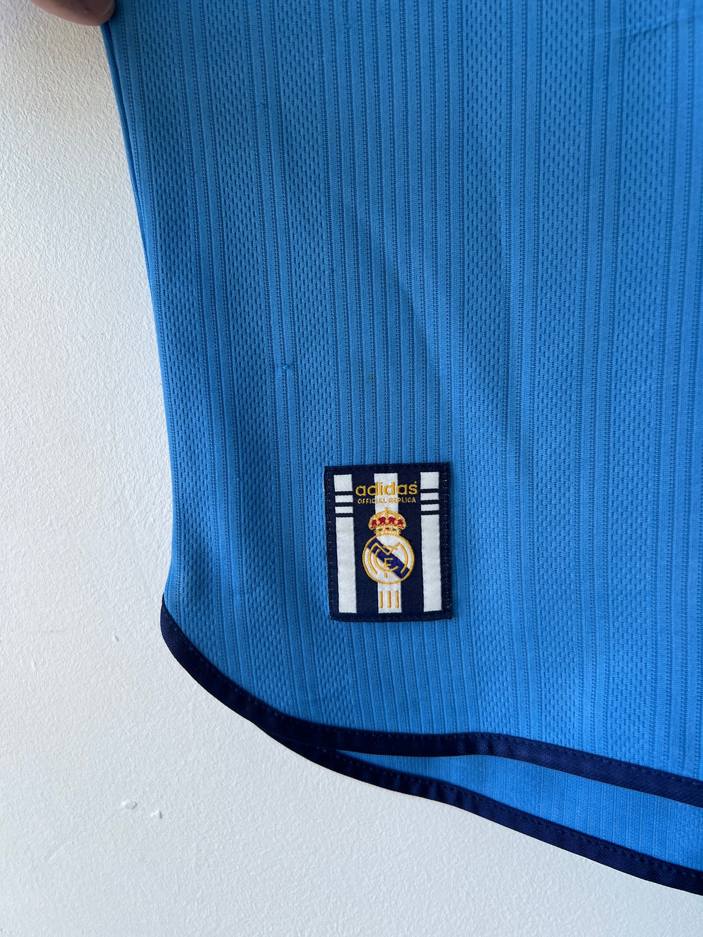 (L) Real Madrid 1999-01 Third Shirt J. M. Guti #14