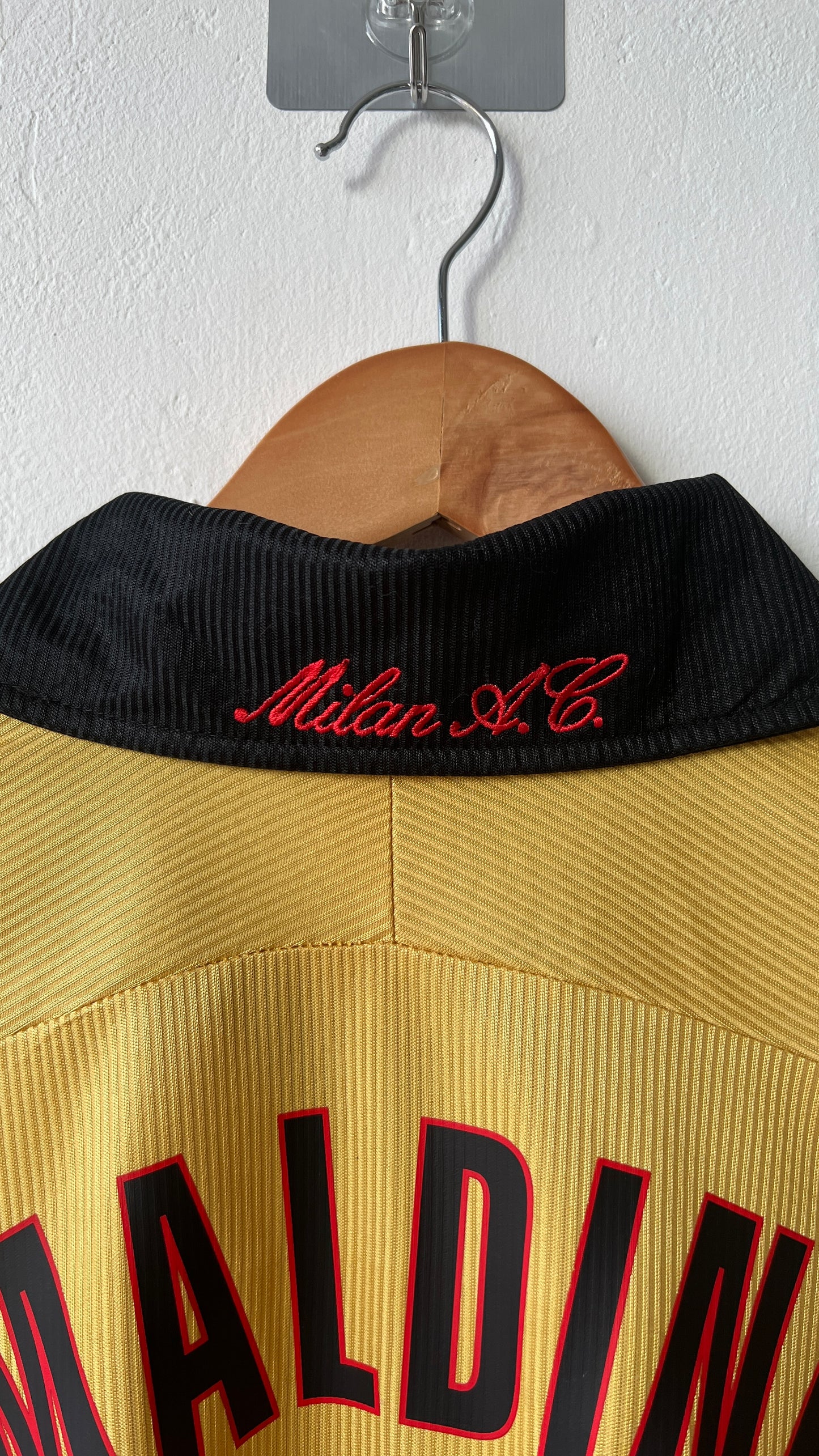 AC Milan 1999-00 Fourth Shirt Maldini #3 (L)