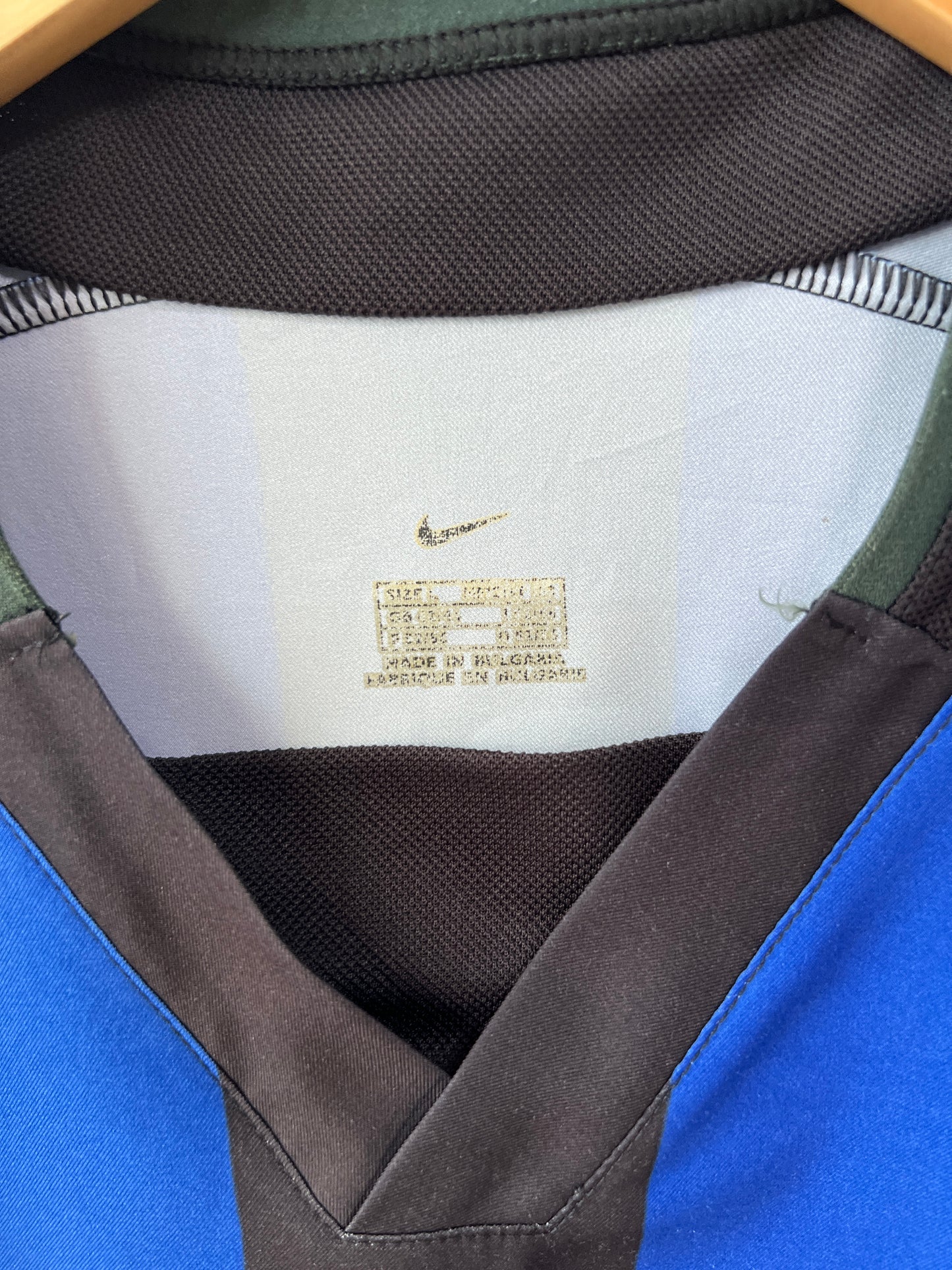 (L fits XL) Inter Milan 2002-03 Home Shirt Batistuta #19