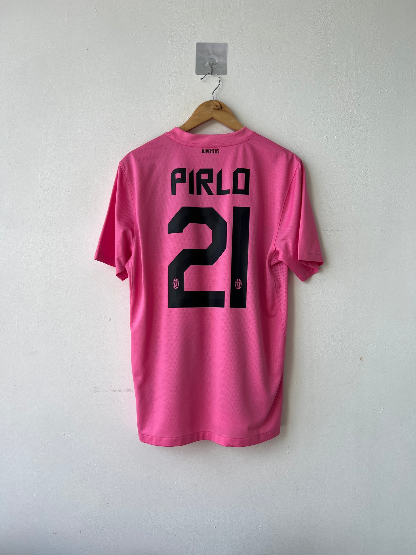 (M) Juventus 2011-13 Away Shirt Pirlo #21