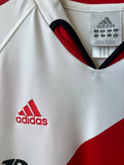 (M fits L) River Plate 2004-05 Home Shirt Salas #11
